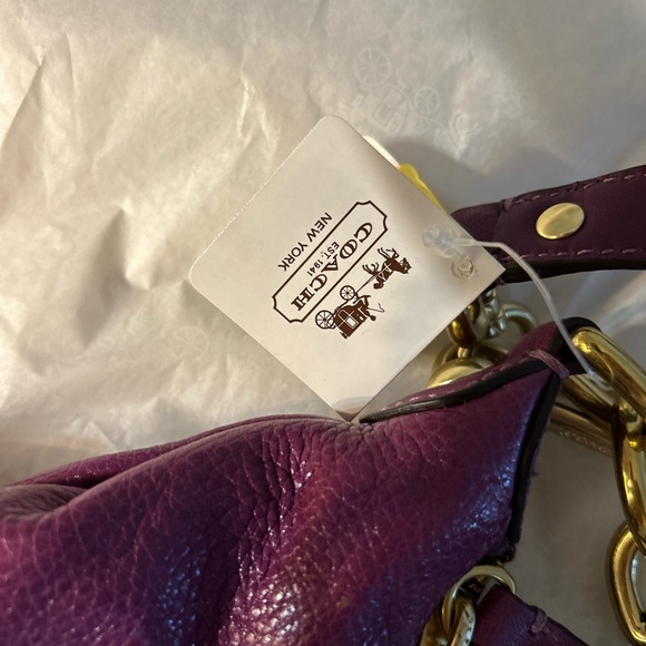 New with tag coach leatherware purse. - Picture 5 of 8